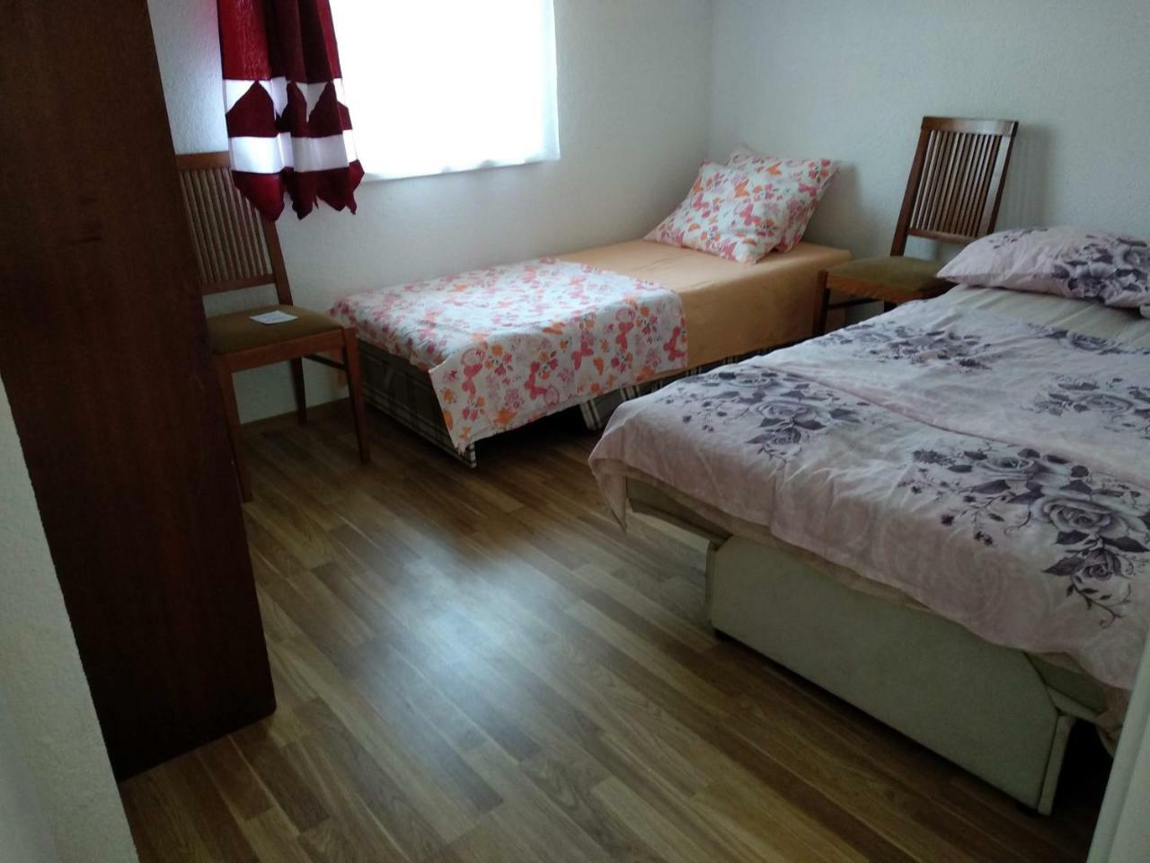 Family House Near Motorway 6 Guests 3 Bedrooms Veles Esterno foto